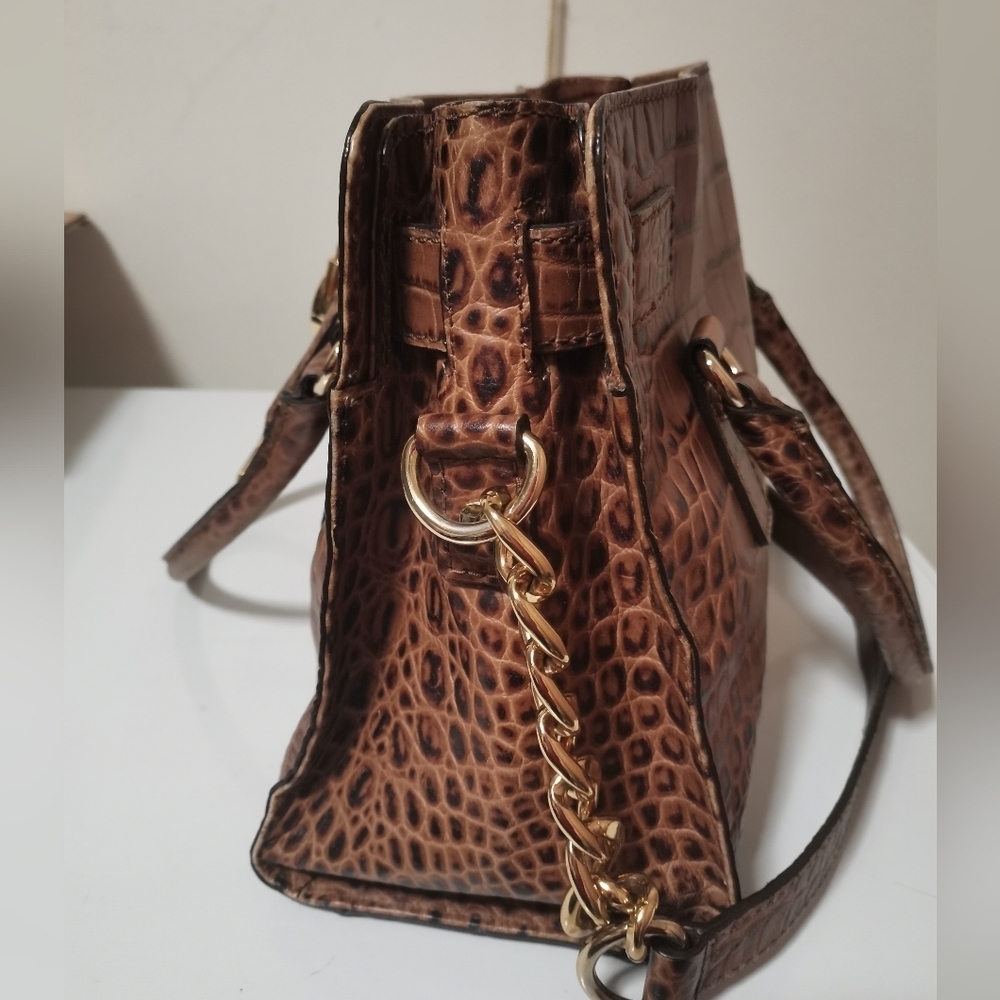 MICHAEL KORS HAMILTON LOCK AND KEY CROCODILE EMBOSSED LEATHER BAG - Picture 8 of 11